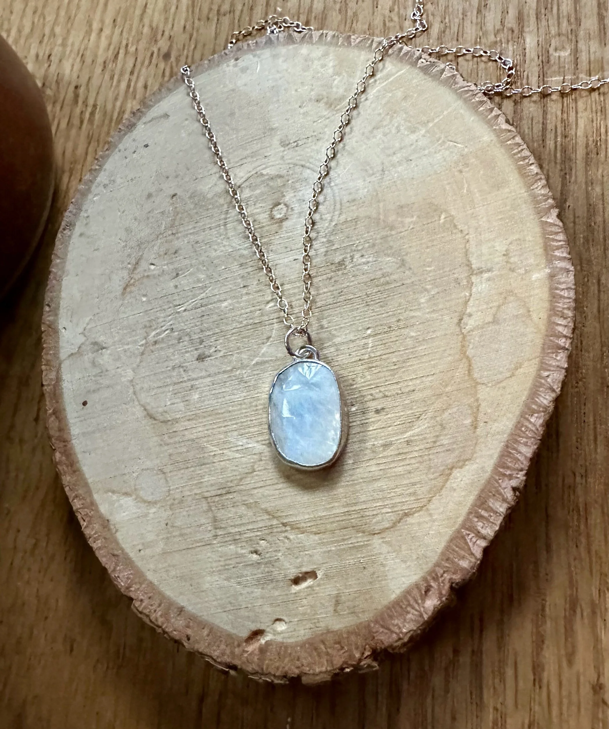 5B66CF54-9A26-42A1-8852-74D3C6ACB802