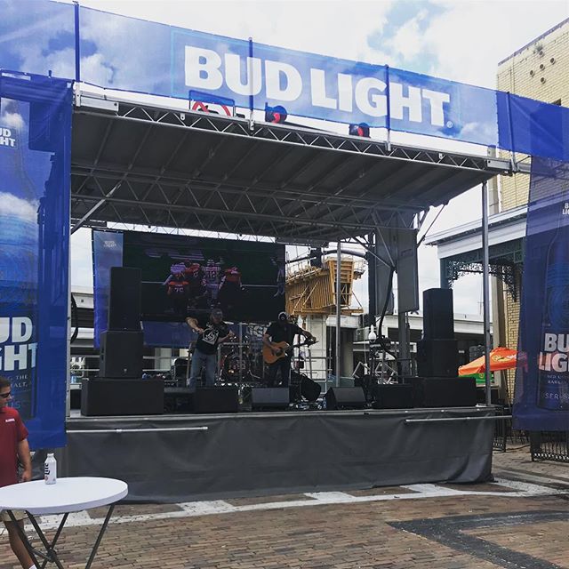 Our #stagline #sl100 #mobile #stage and #ledwall #stagerentals #orlando #ledrental #portablefencing #stepupproductions #stagerentalorlando