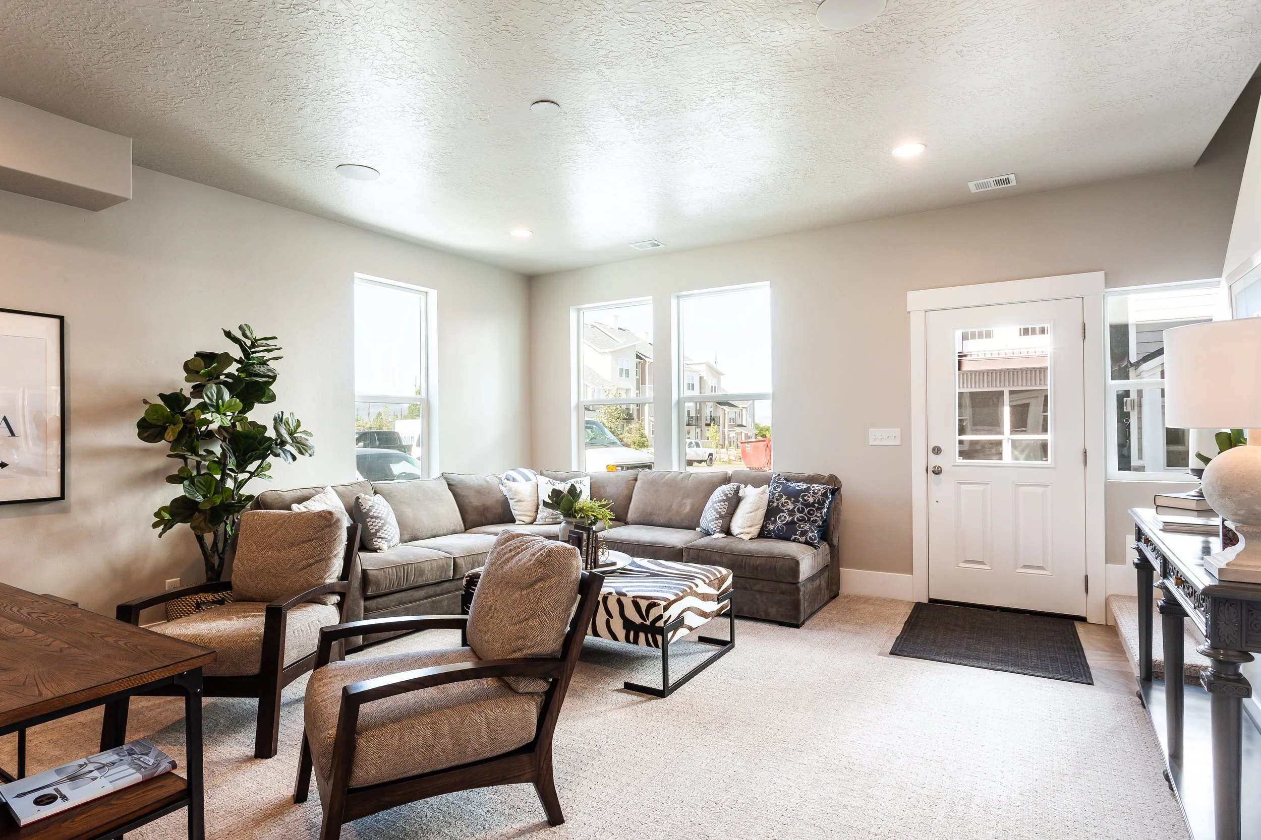 03-TheRidgeTownhomesModel-03.jpg