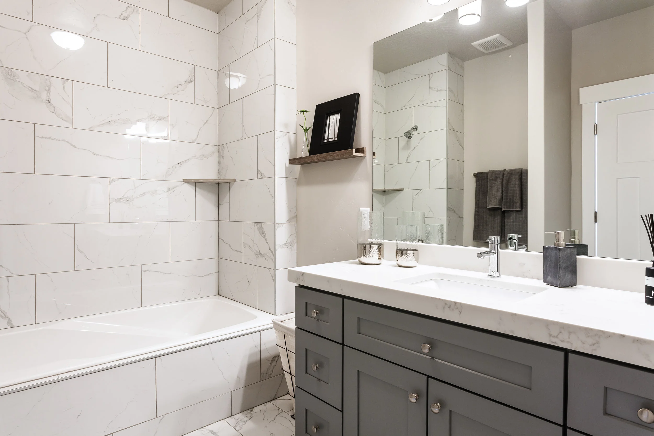 16-TheRidgeTownhomesModel-16.jpg