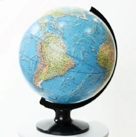 Globe_F8A6739 12x12@72.jpg