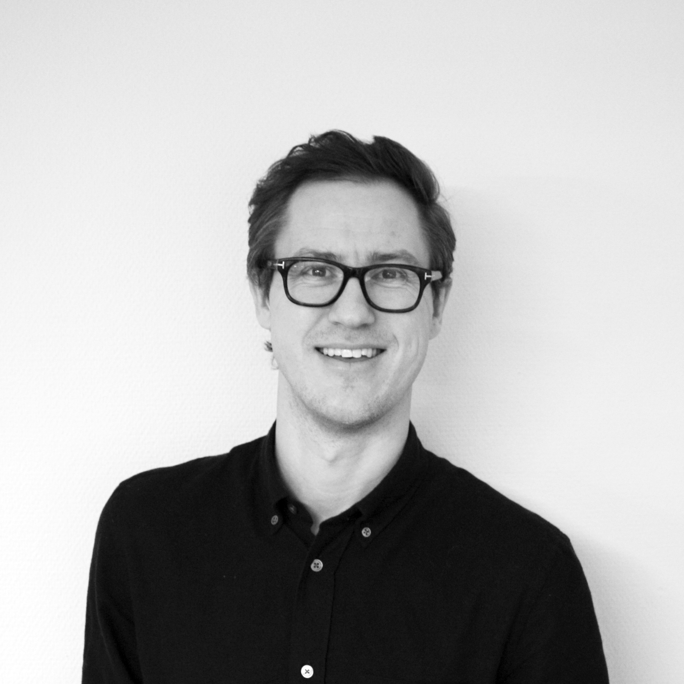Sondre Schau Hauger Master i arkitektur MNAL / NTNU ssh@jansen-arkitekter.no 97 77 45 34