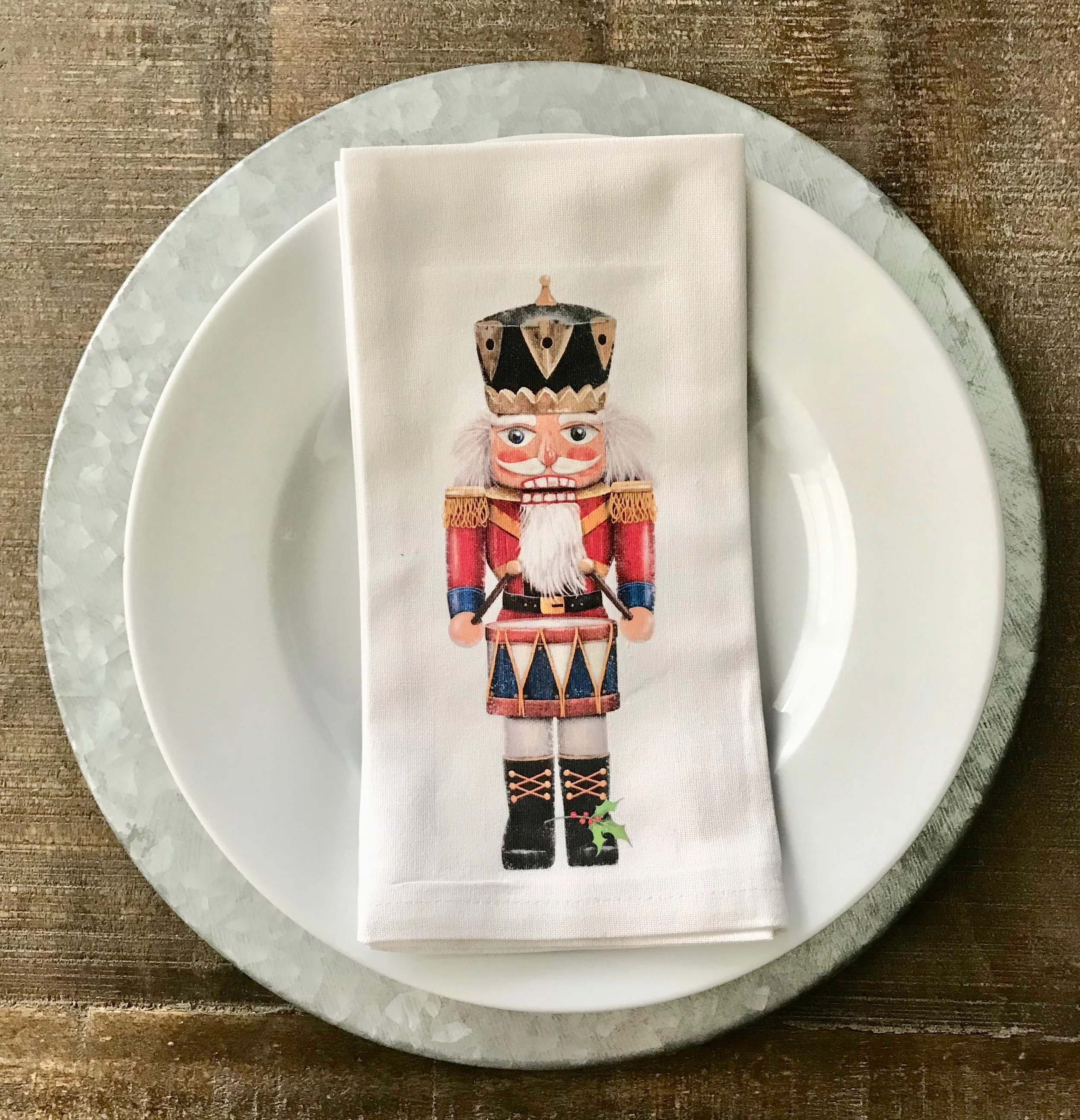 galvanized-charger_santa-napkin.jpg