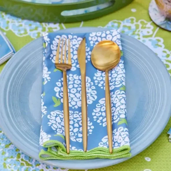 hydrangea-dinner-napkin-set.jpg