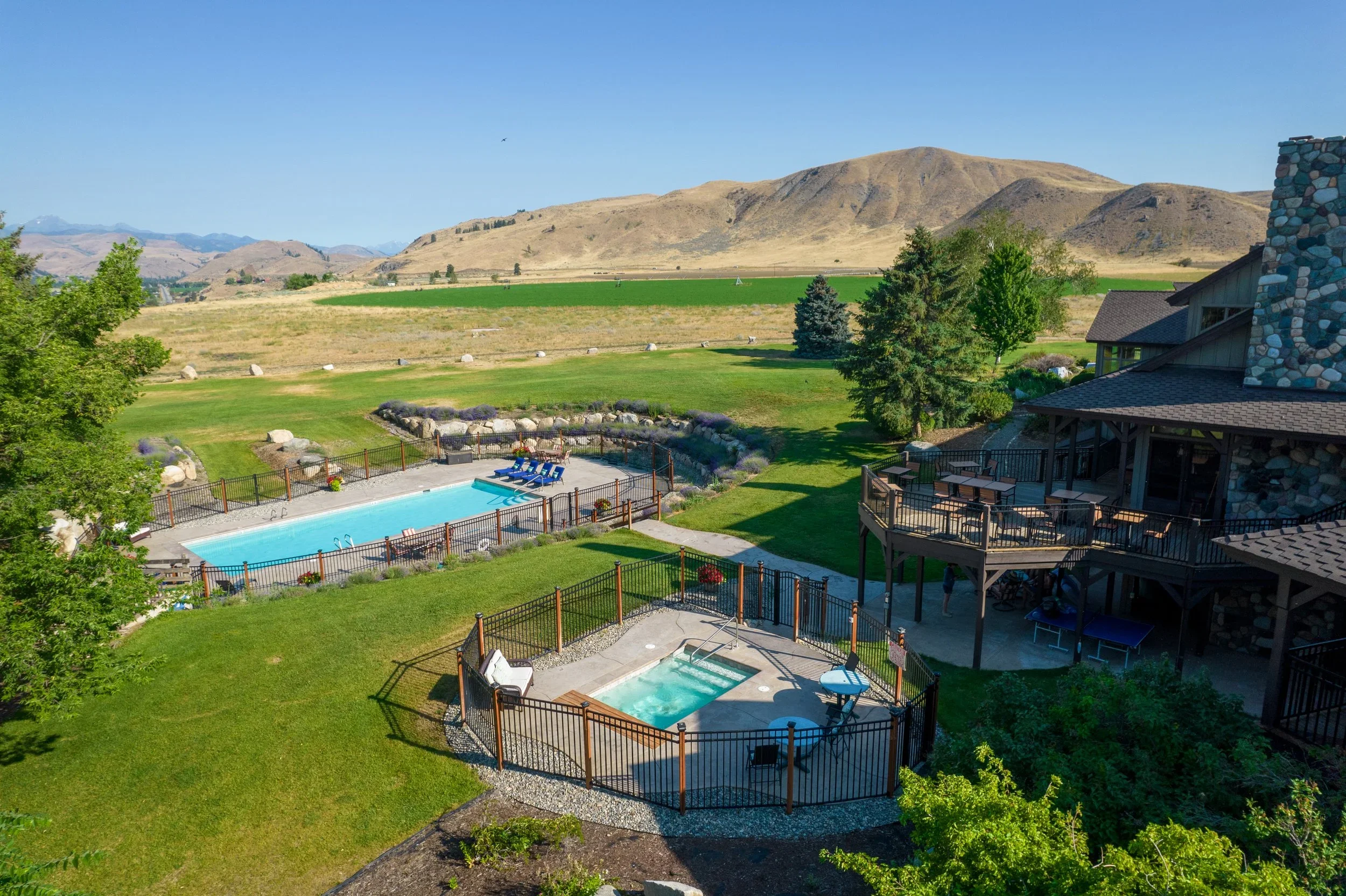 About_+Pool+and+Hot+Tub.webp
