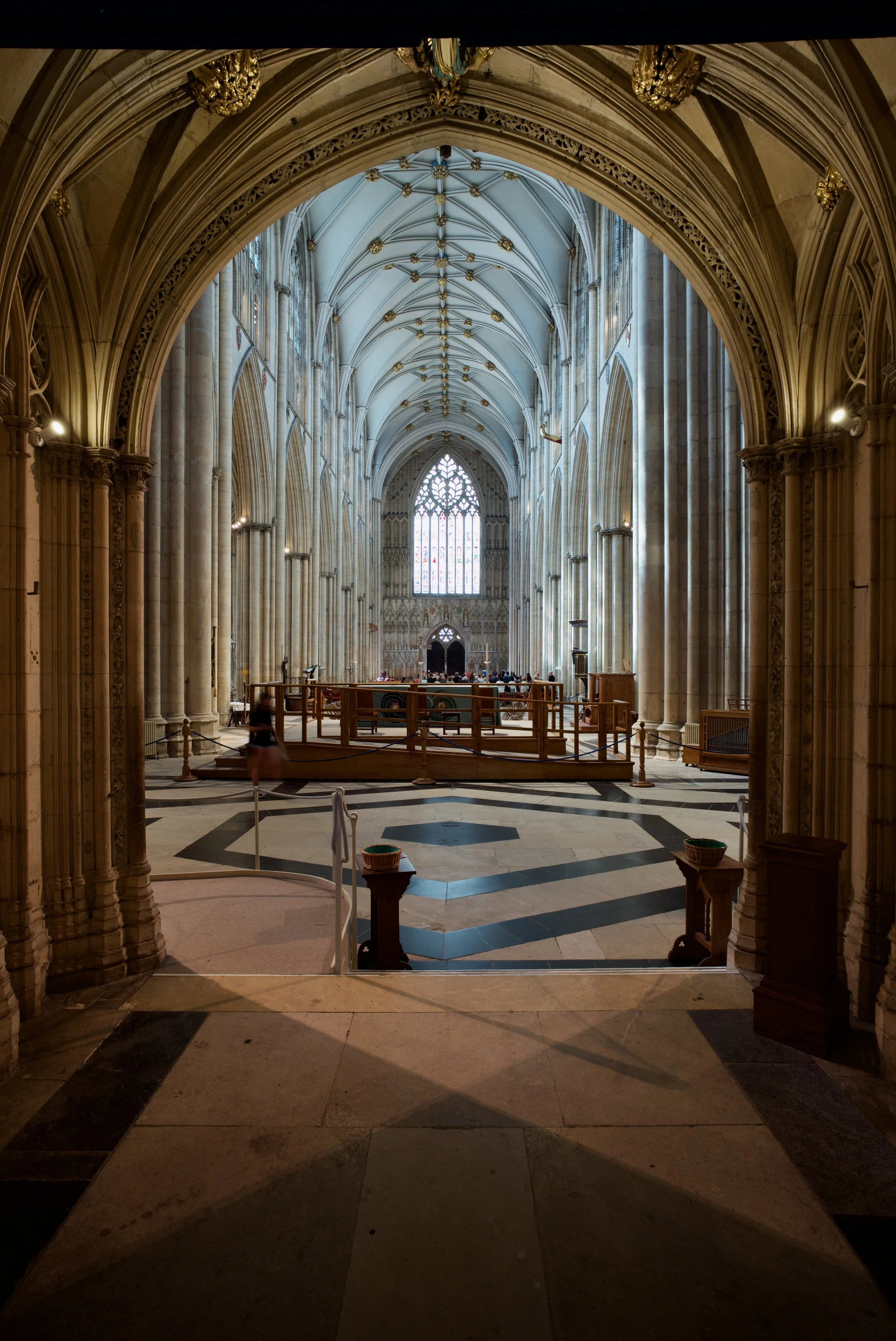 York Minister. View of nave.