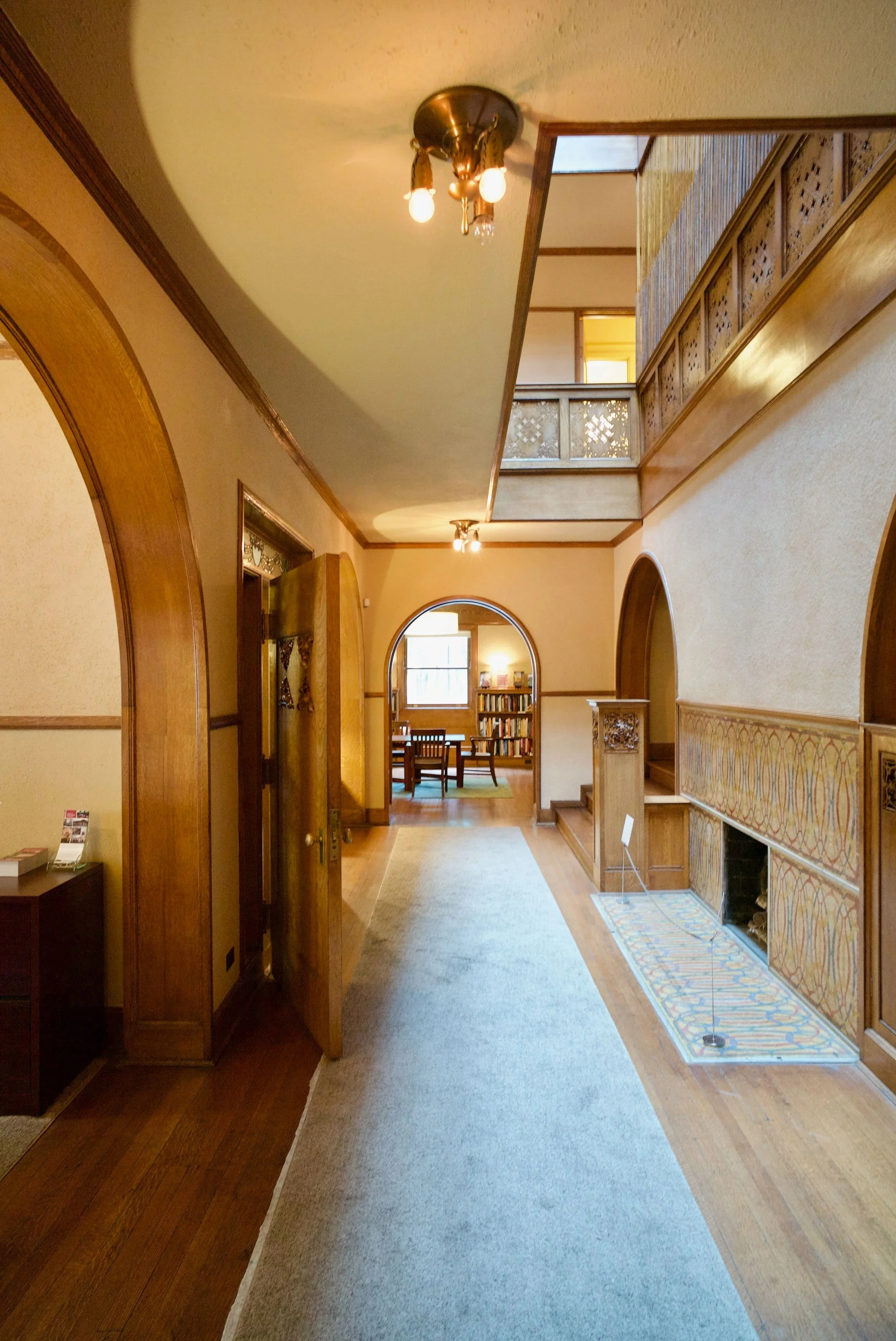Charnley-Persky House, 1892. Louis Sullivan and Frank Lloyd Wright.
