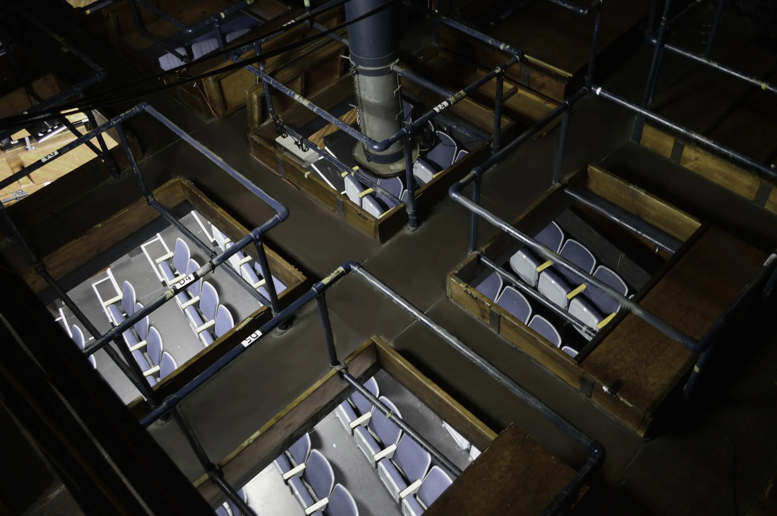 audience and grid.jpg