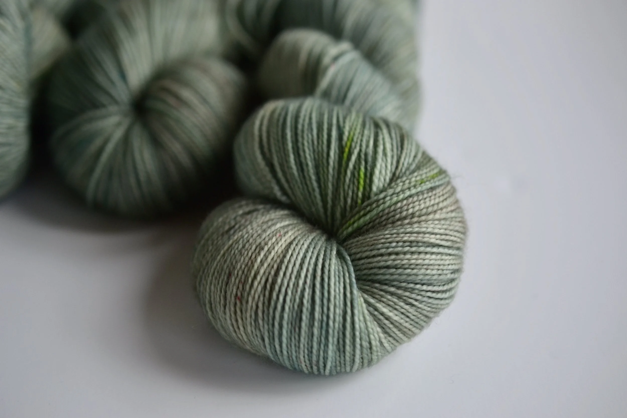 a little bit about Eclipse colourways 🌑