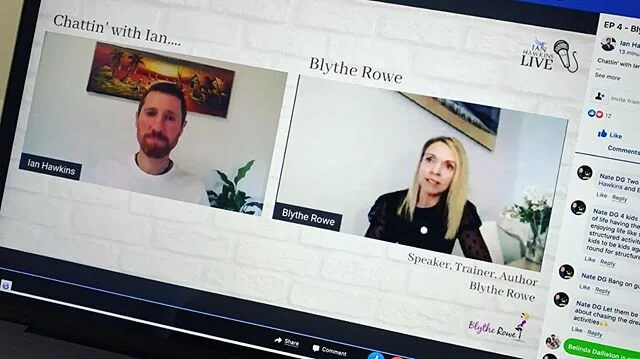 &ldquo;Reward the behaviour you want to see more of!&rdquo; @blythe.rowe #livechat with @ianhawkinscoaching 👍 #mantra #quote #business #workculture #workoutmotivation #workenvironment #motivation #buildpeopleup