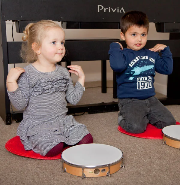 PRESCHOOL MUSIC Jitterbugs (2 YRS) Beeboppers (3 YRS)