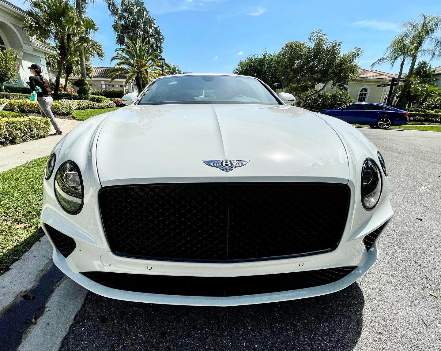 Bentley continental Gt 
The GT stands for grand touring, giving an Elegant bodywork, ultra-luxe interior and a muscle car - performance.
#solosteam
