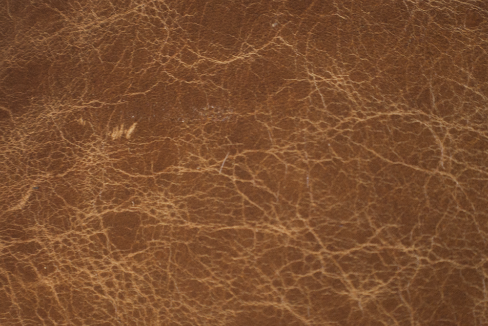 26-ITALIAN DISTRESSED_Walnut.png