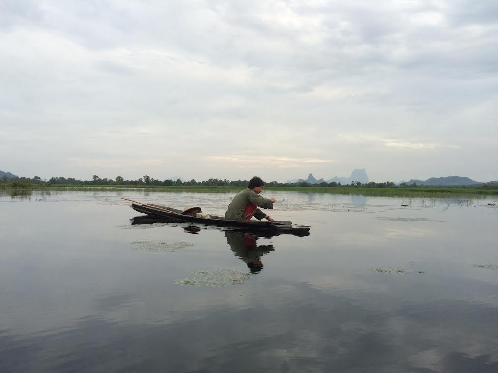  Villager fishing in Dawla Lake near Mikayin Village in Hpa-an, Karen state, Myanmar (Saw John Bright, 2017) 