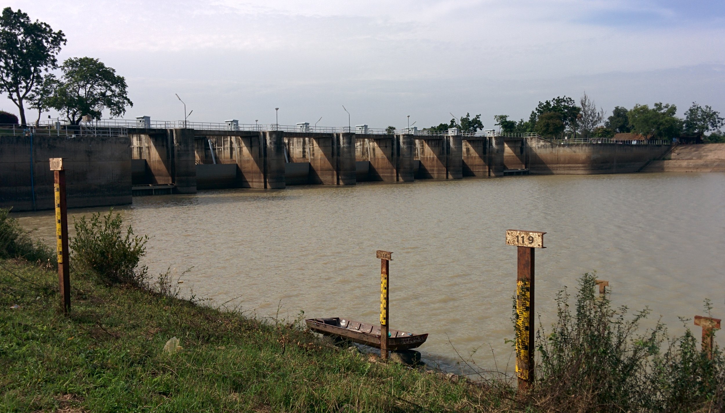  Upstream of the Rasi Salai Dam, Si Sa Khet Province, Thailand (Credit: Carl Middleton) 