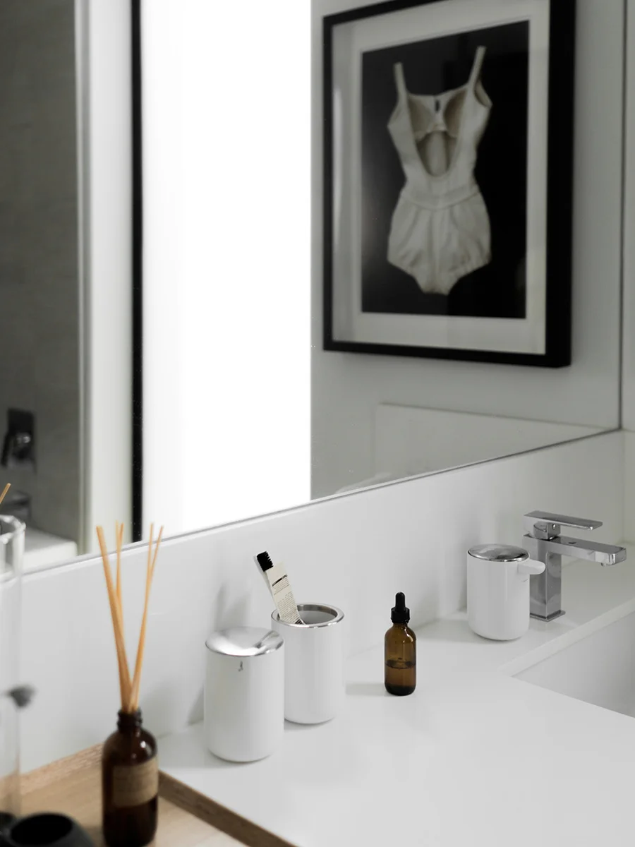 Container_Toothbrush-Holder_Soap-Pump.jpg