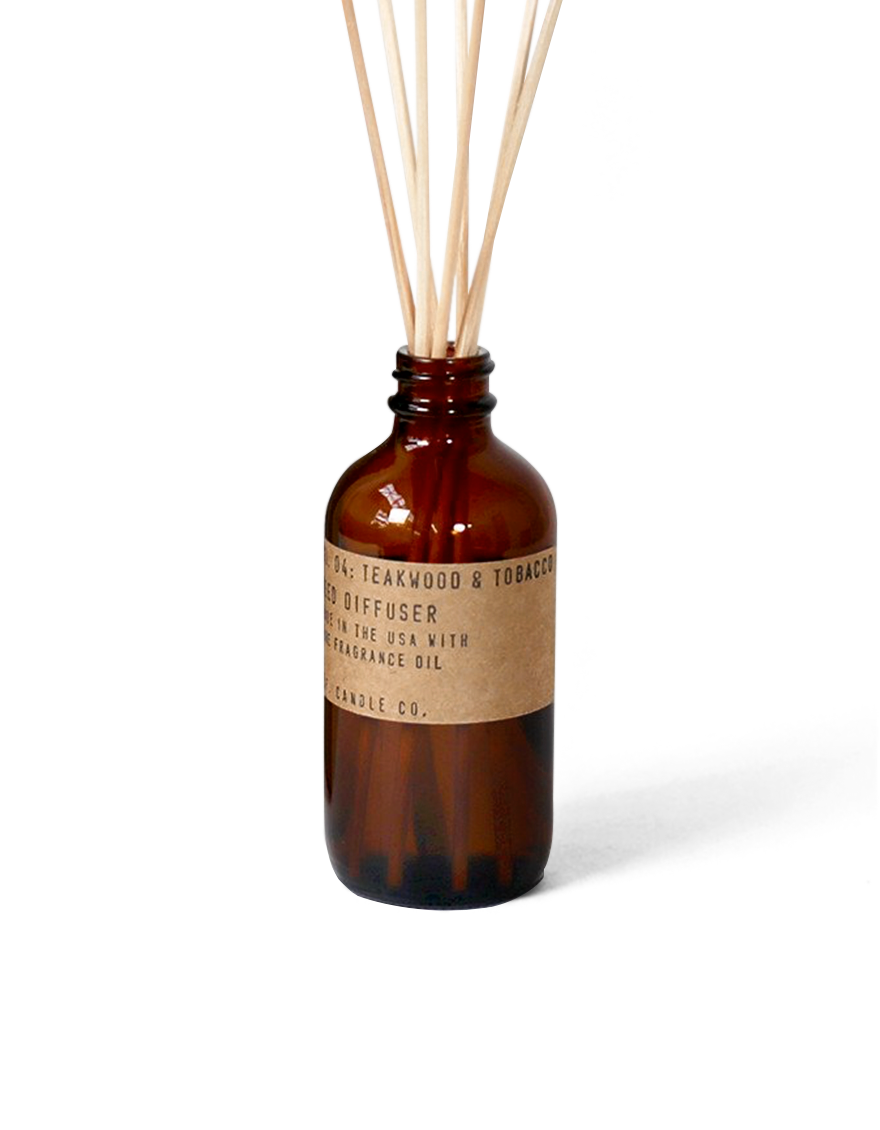 reed-diffuser-04-teakwood-and-tobacco-pfcandleco.png