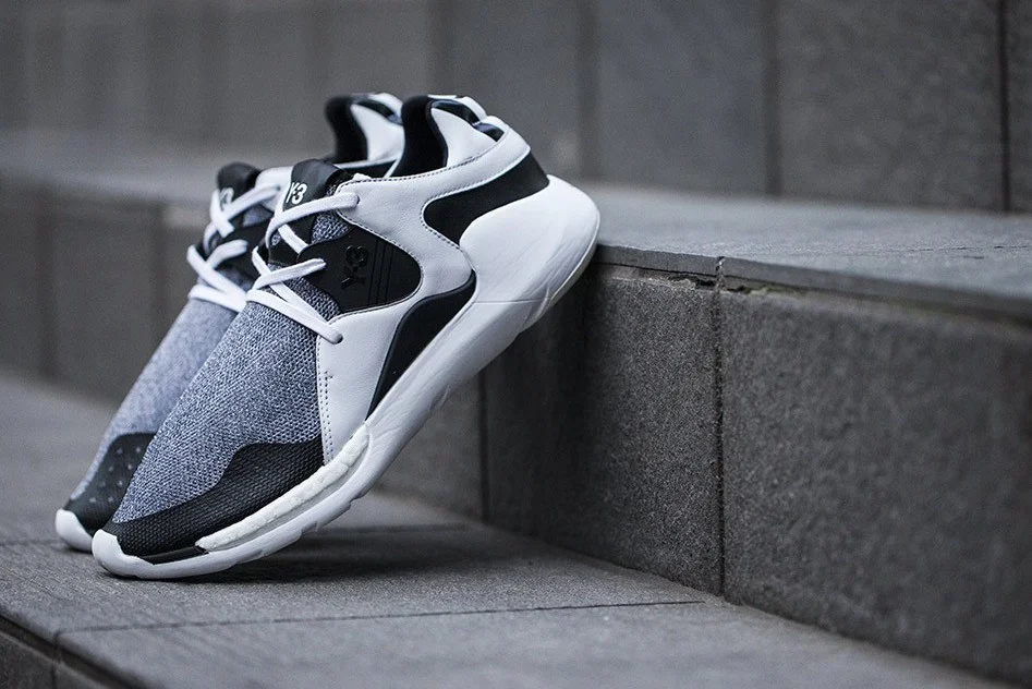 y3-qr-run-black-white-01.jpg