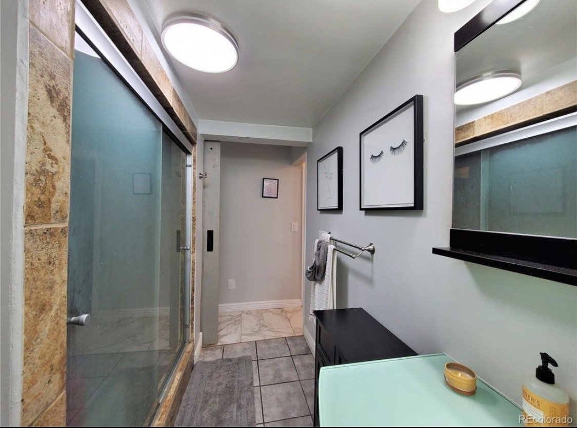 bath_barnndoor.jpeg
