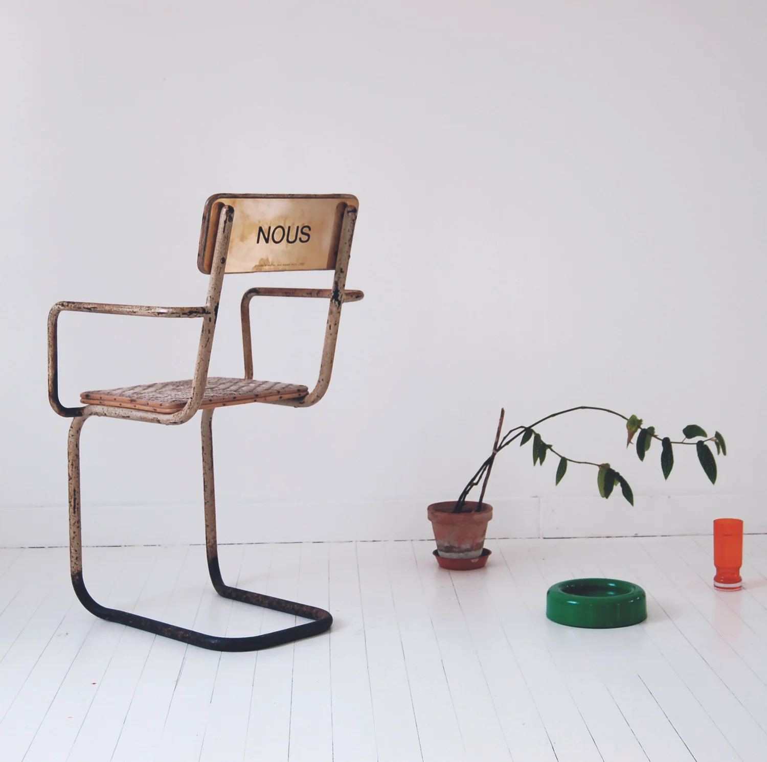 chaise_nous_dominique_mathieu_2_c7a2ad6f77c8f705cf1d2ad4bd46e5e2.jpg