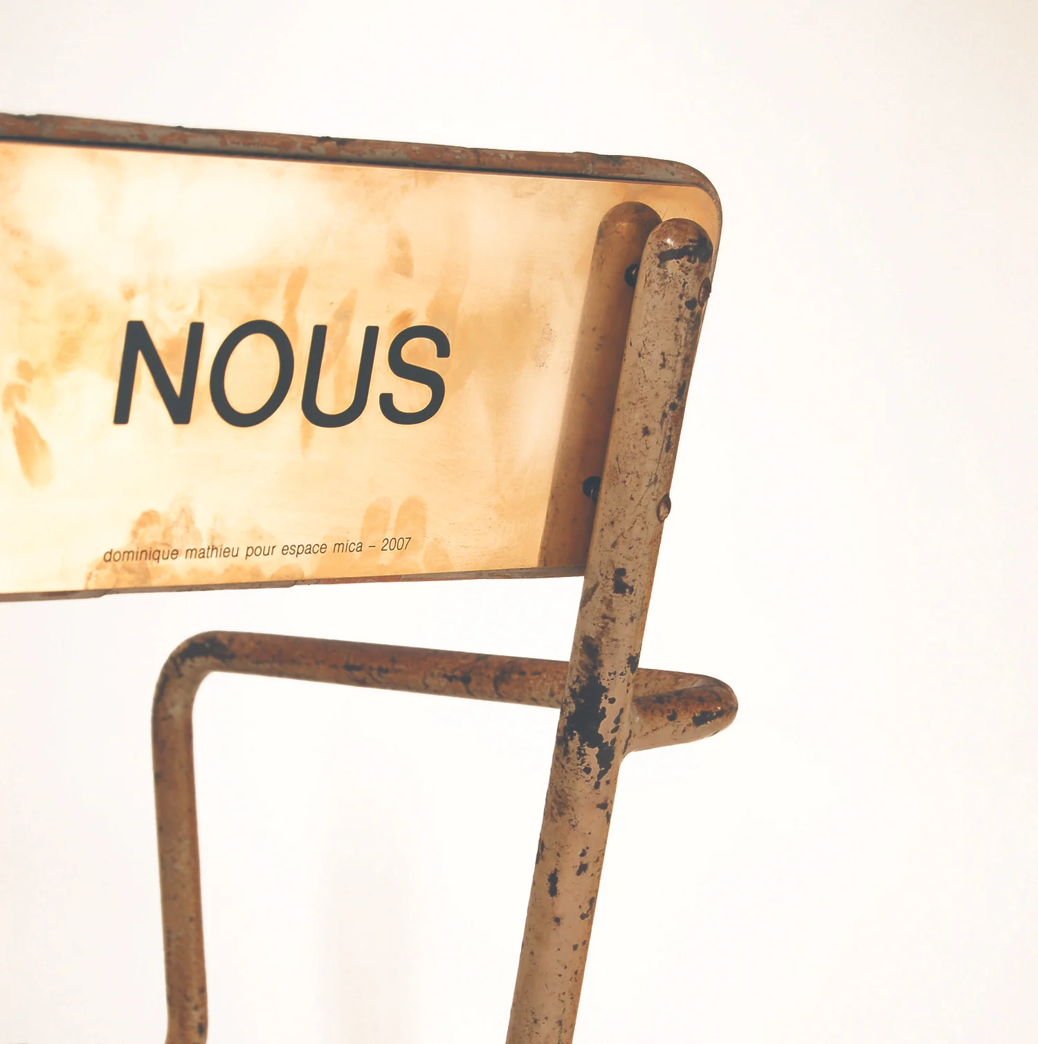 CHAISE NOUS