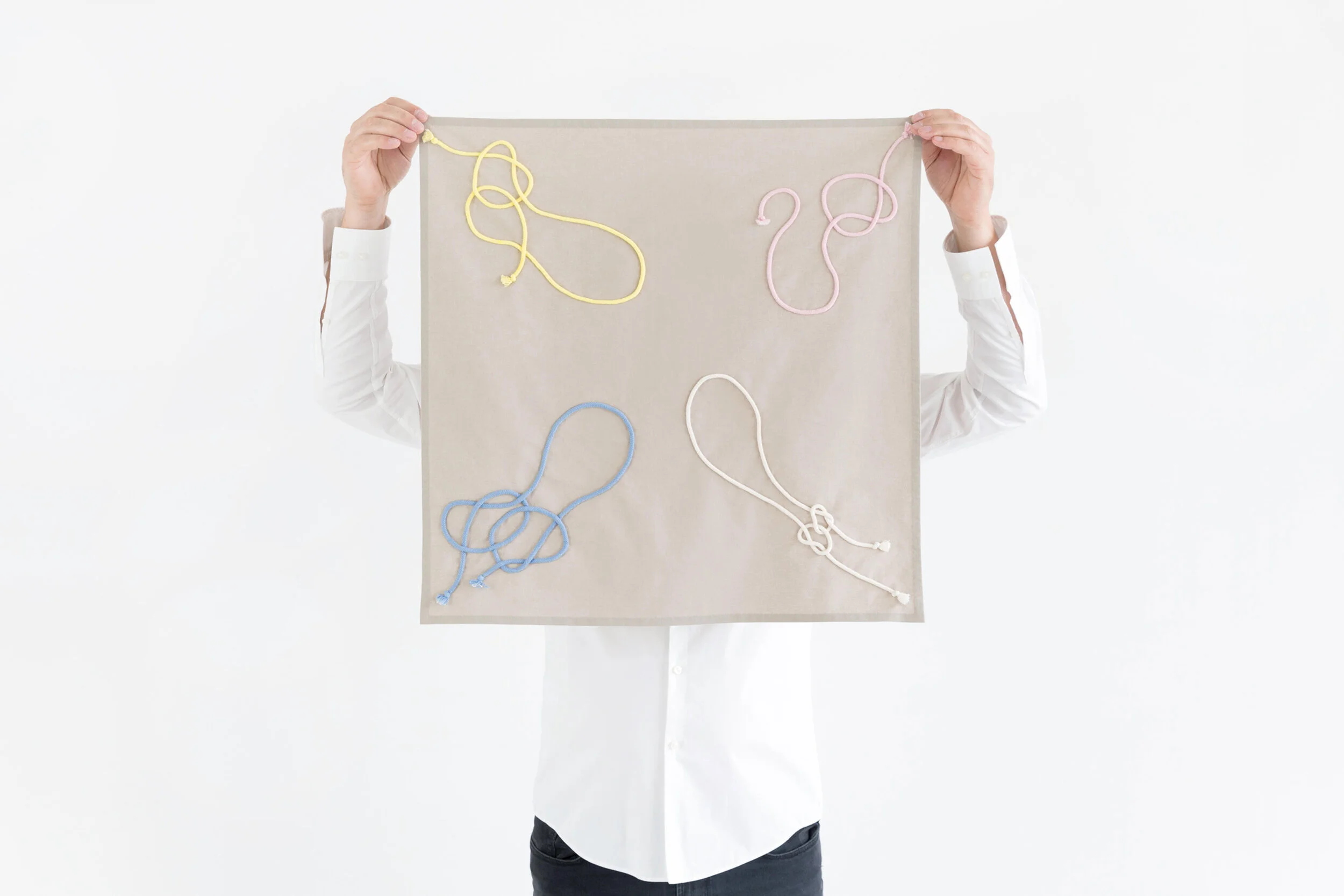 Galerie MICA à Rennes - objet design - LE FOULARD