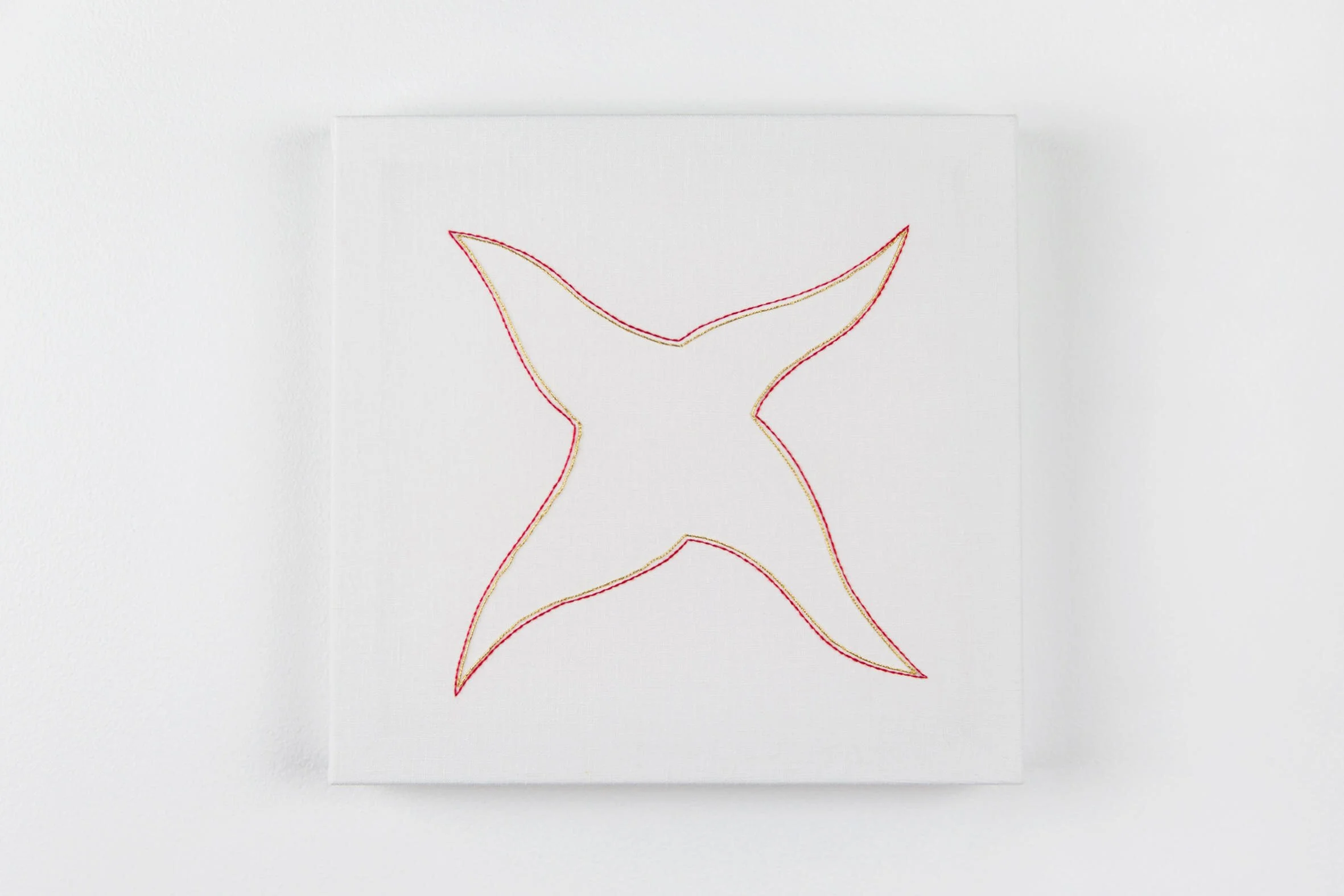 LE BONHEUR NE TIENT QU'À UN FIL