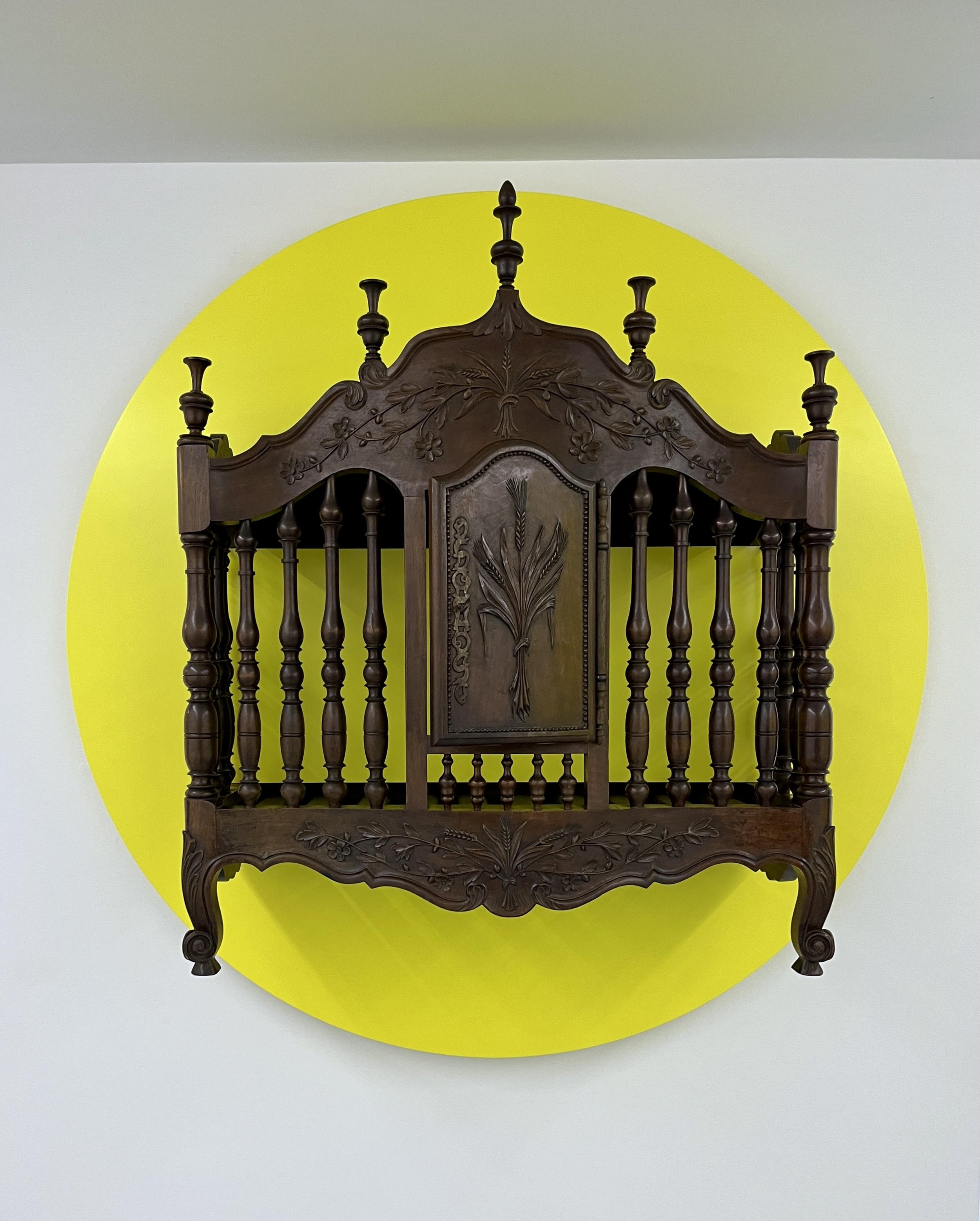 Galerie MICA à Rennes - objet design - matali crasset -RÉ-INTERPRÉATION DE LA PANETIÈRE