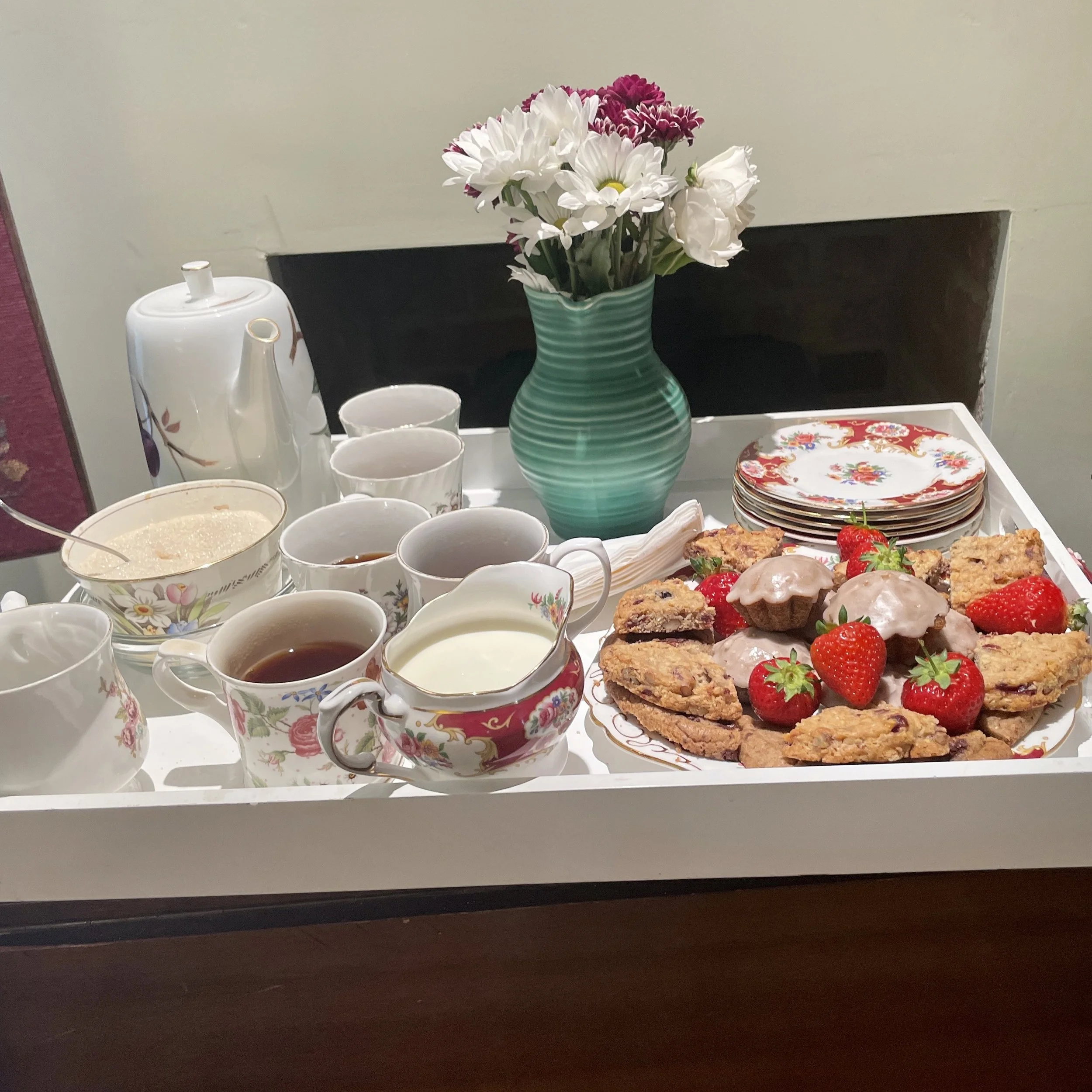 Tea Time Tuesday: Tea by the Tray