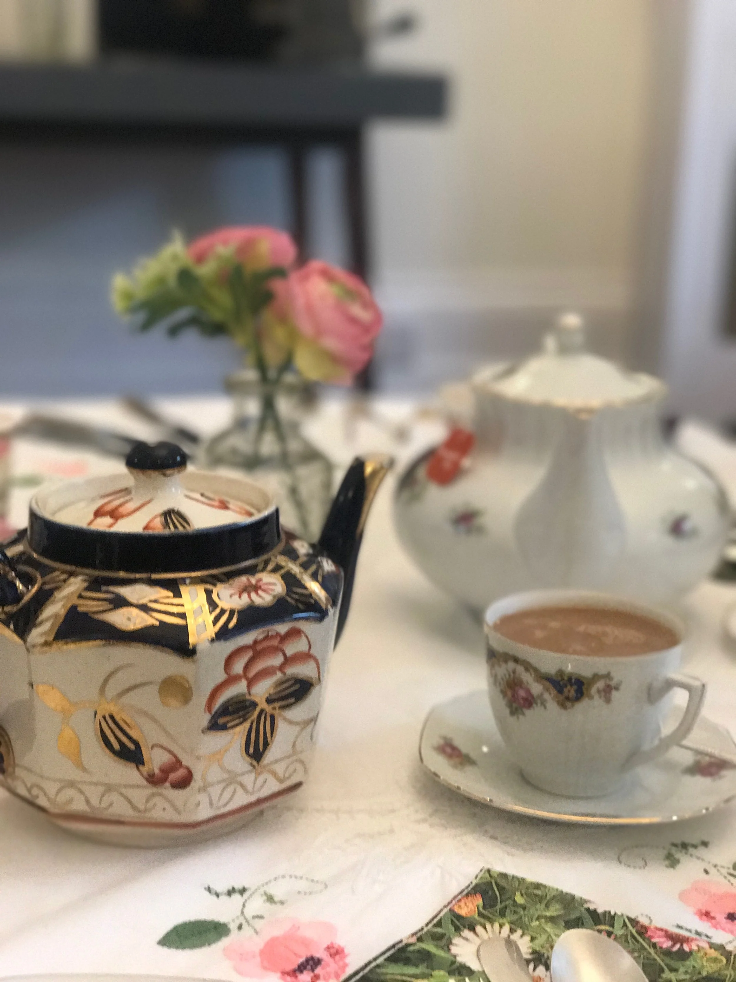 Tea Time Tuesday: The Out of the Box Life