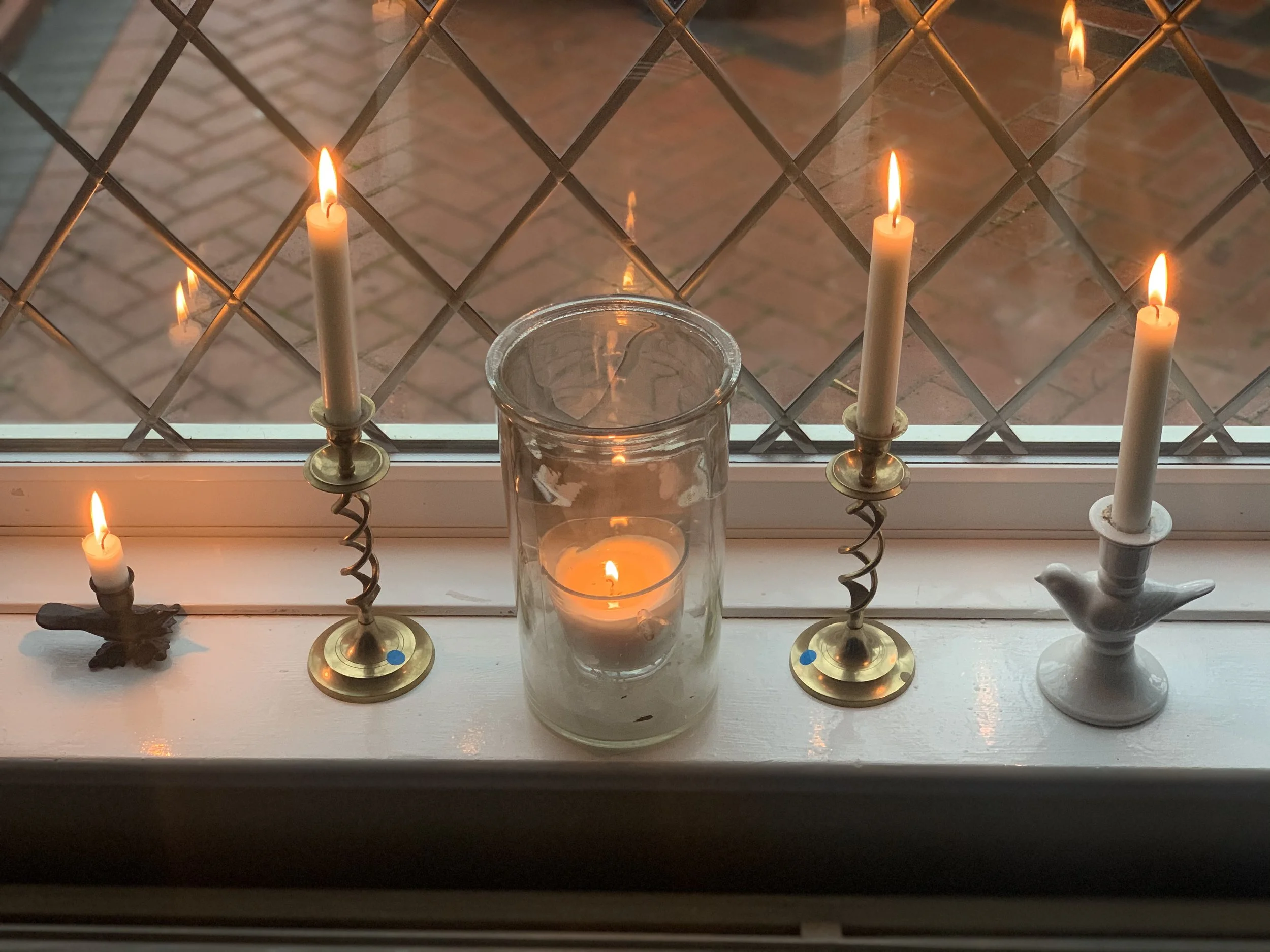 Light Outshines the Darkness