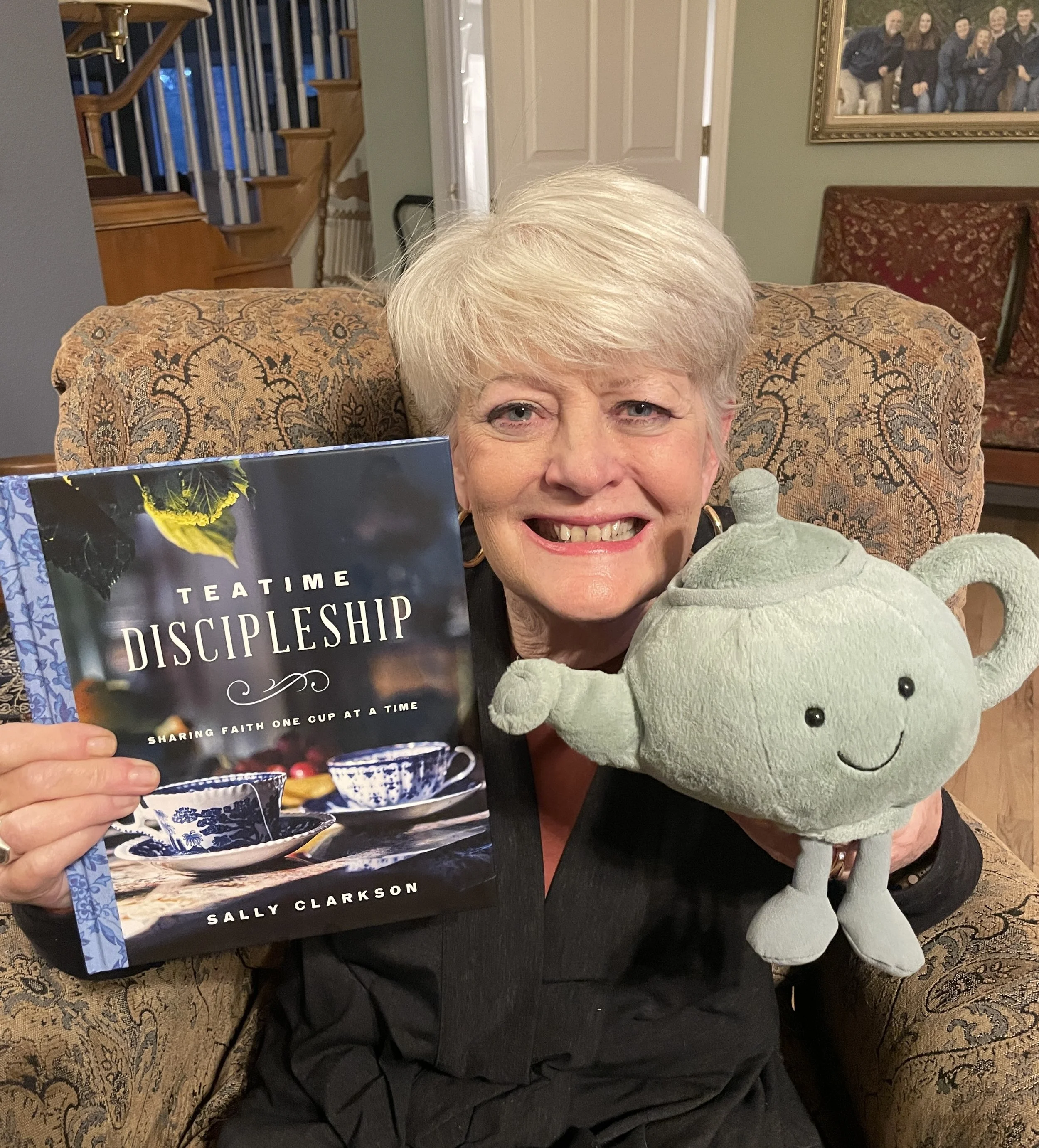 Tea Time Tuesday: Cuddle Your Tea Pot