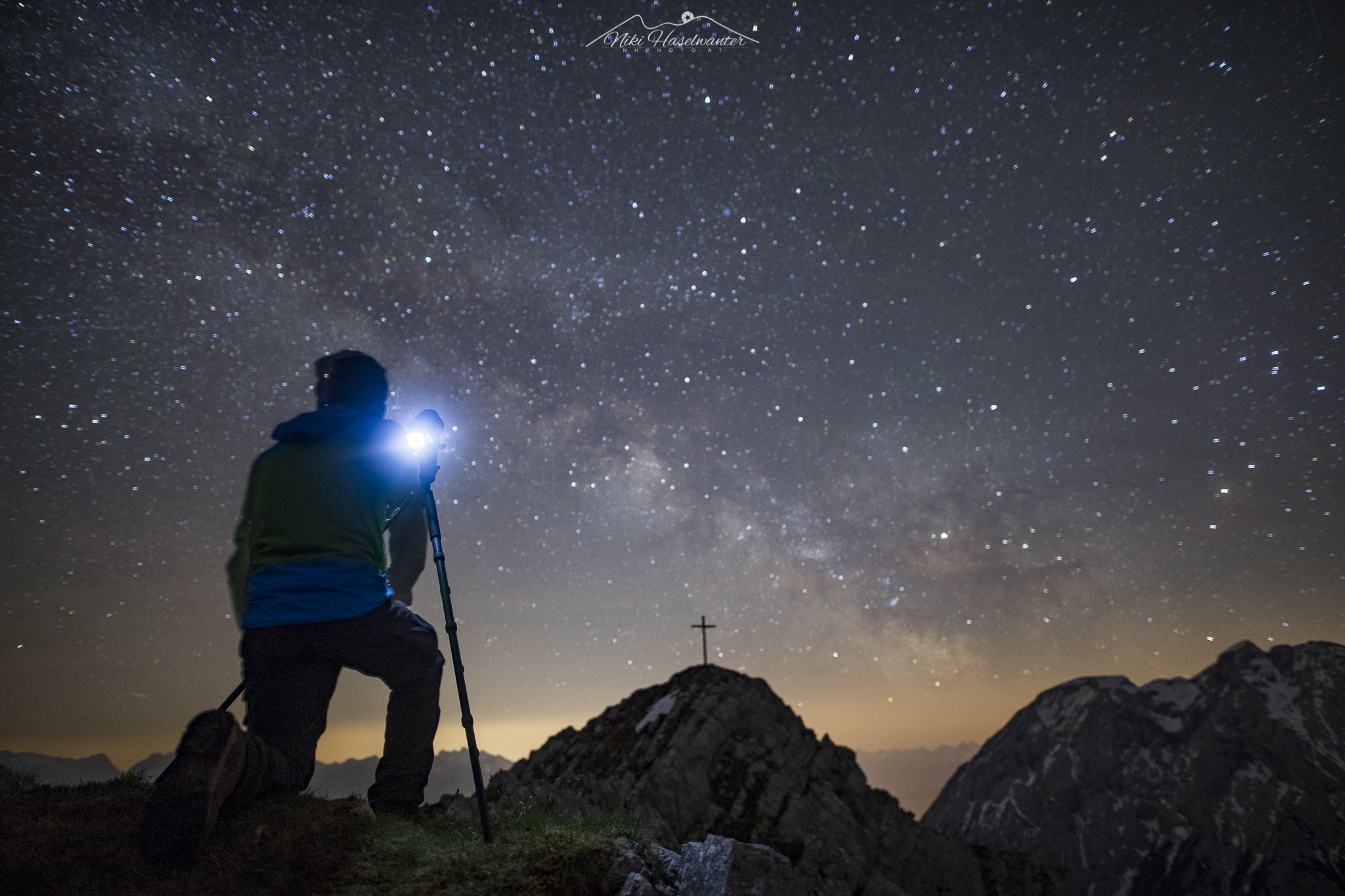 Startrails_Zelt-1.jpg