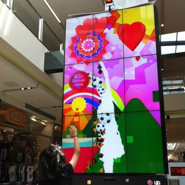 Kinect InteractiveLG TotemsDetails