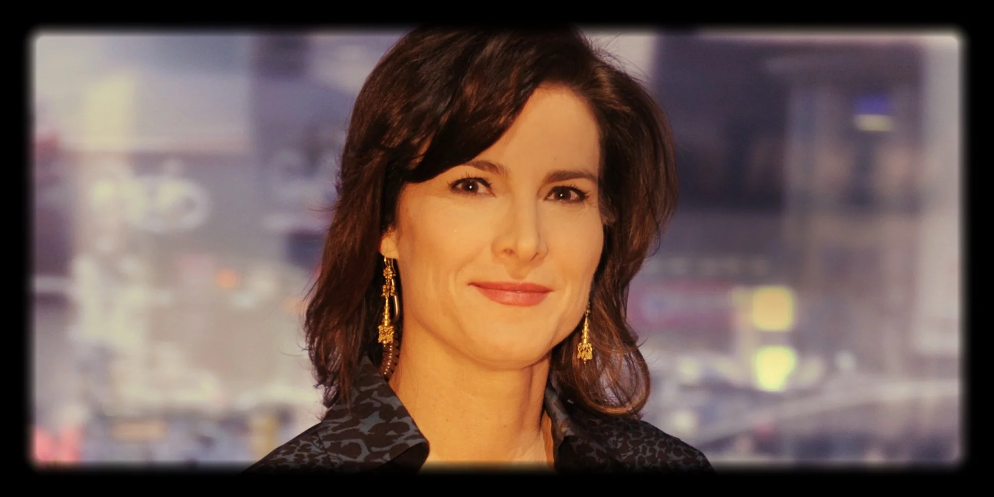 "In her well-researched and cutting-edge book, Susan David shows us the virtue of being both adaptive and decisive, of learning both to navigate and stay the course. At its core, her work is a powerful and persuasive call to embrace change in our everyday lives, along with the very practical roadmap to make it happen. Emotional Agility is basically the fast-track to fulfillment." CLAIRE SHIPMAN - CO-AUTHOR OF THE CONFIDENCE CODE