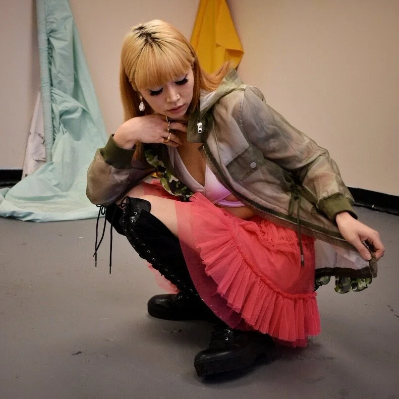 98C466F0-AA1B-4B4B-8B6F-8CCBAF1C3766