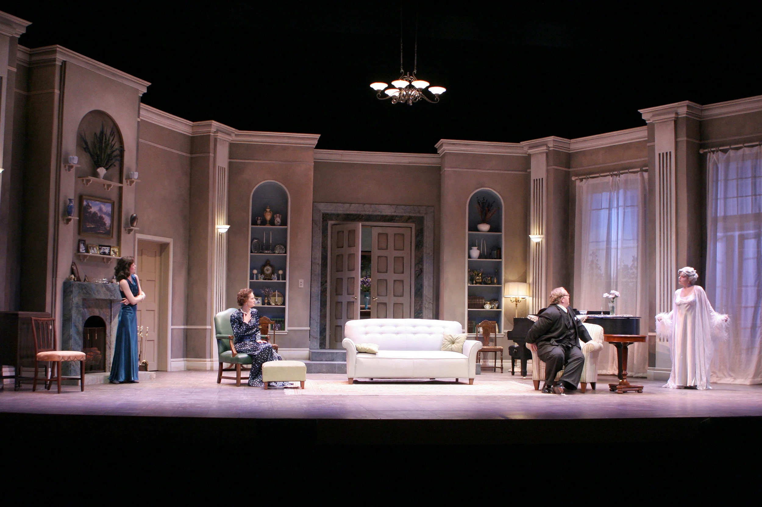 blithe_spirit_008.jpg