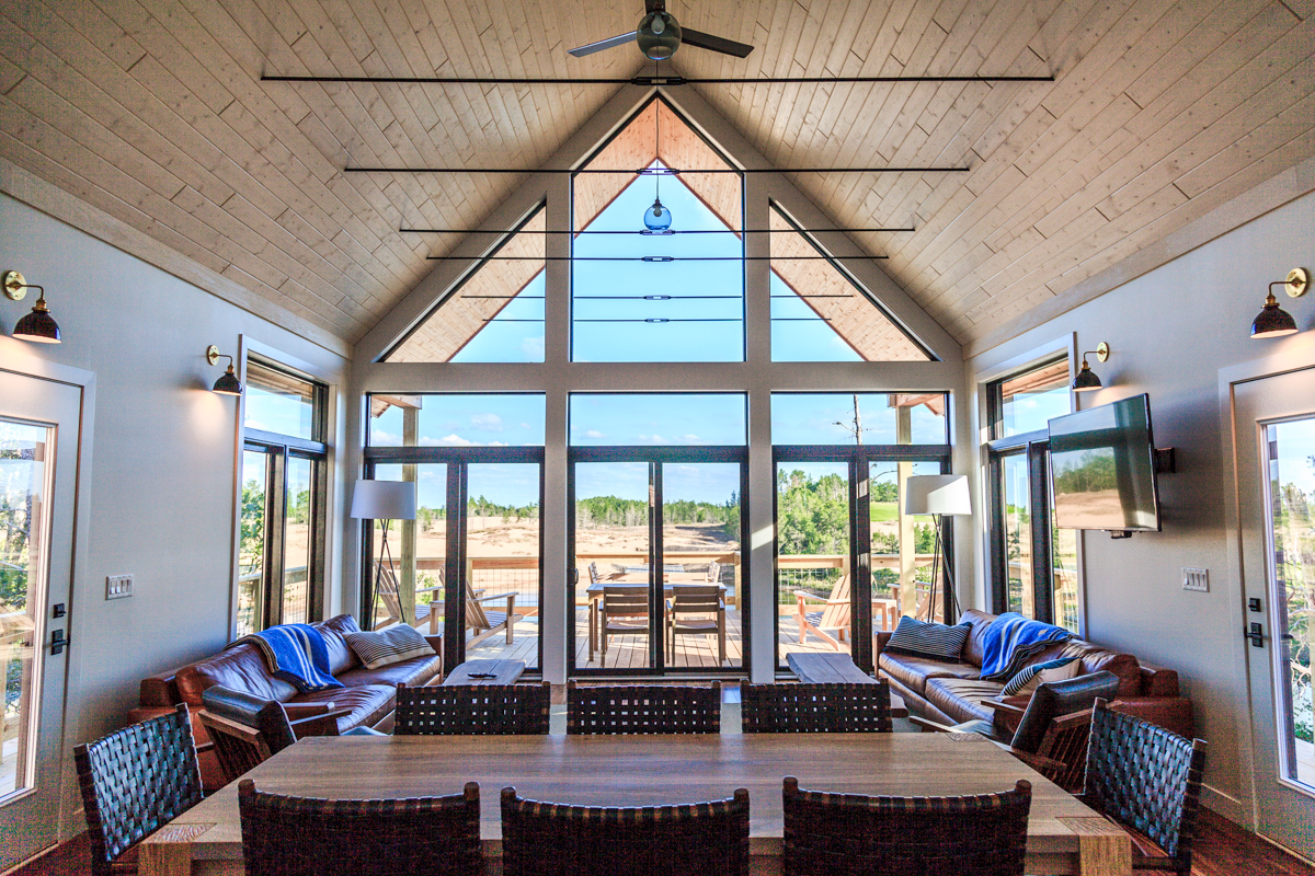 Lake Leopold Cottage Common Room with View