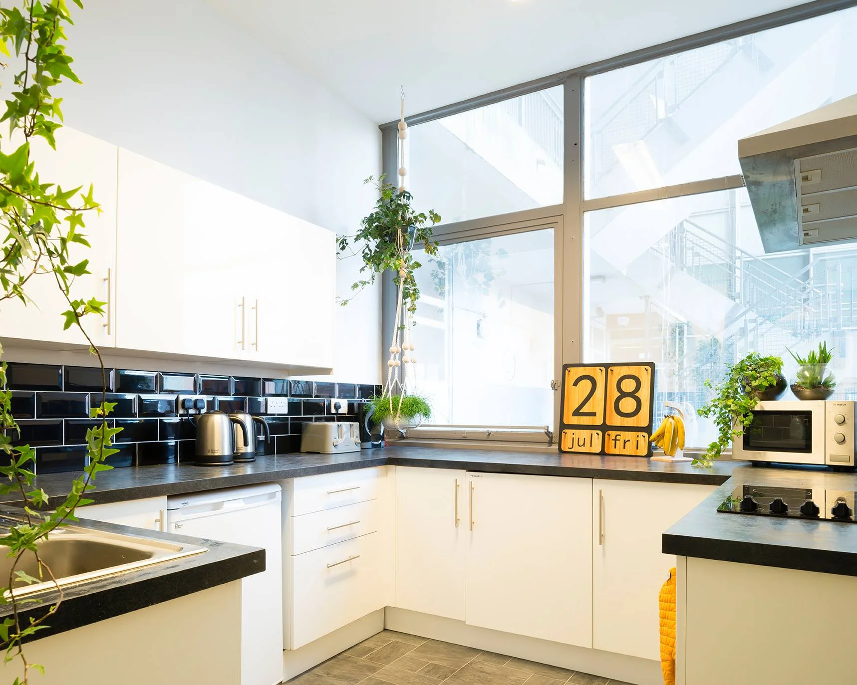 Fitted kitchen and Redroaster coffee at The Brighton Studio