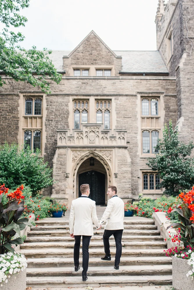 This romantic summer same-sex wedding in Hamilton, Ontario at the Dundas Valley Golf and Curling Club and McMaster University was nothing short of perfect. The classic, elegant, mixed metals styled wedding was captured by Hamilton Wedding Photographer Kayla Potter.