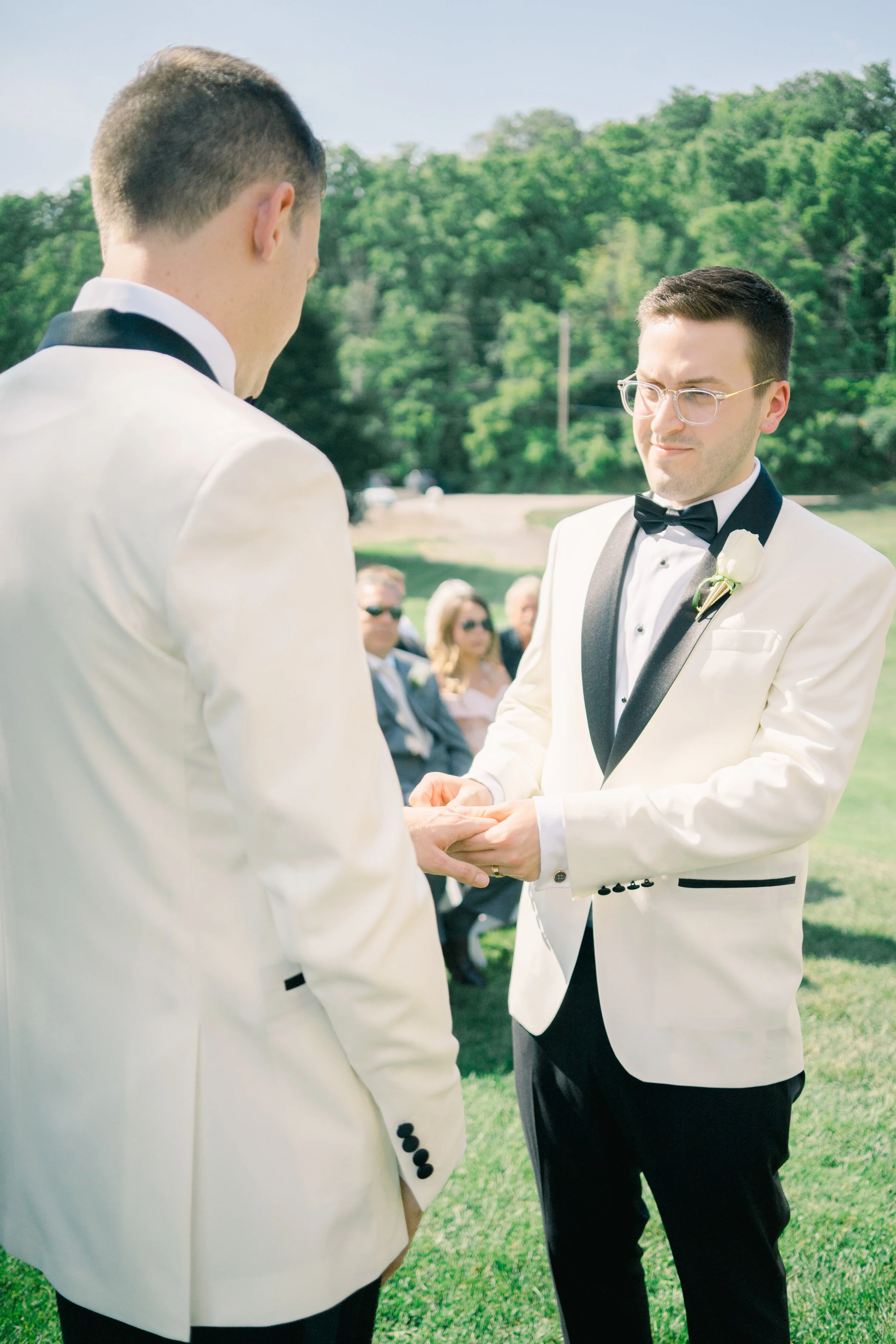 This romantic summer same-sex wedding in Hamilton, Ontario at the Dundas Valley Golf and Curling Club and McMaster University was nothing short of perfect. The classic, elegant, mixed metals styled wedding was captured by Hamilton Wedding Photographer Kayla Potter.