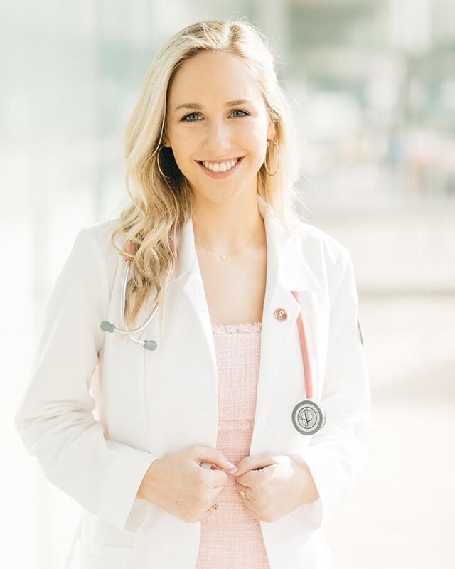 The beautiful @abbiebradfor_d is on the blog today celebrating her nursing degree!