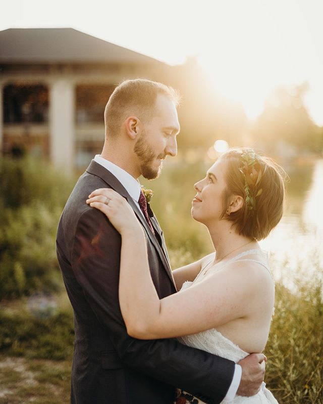 By the way... Our entire band is officially married. ✨&hearts;️
📸 @kendallrock