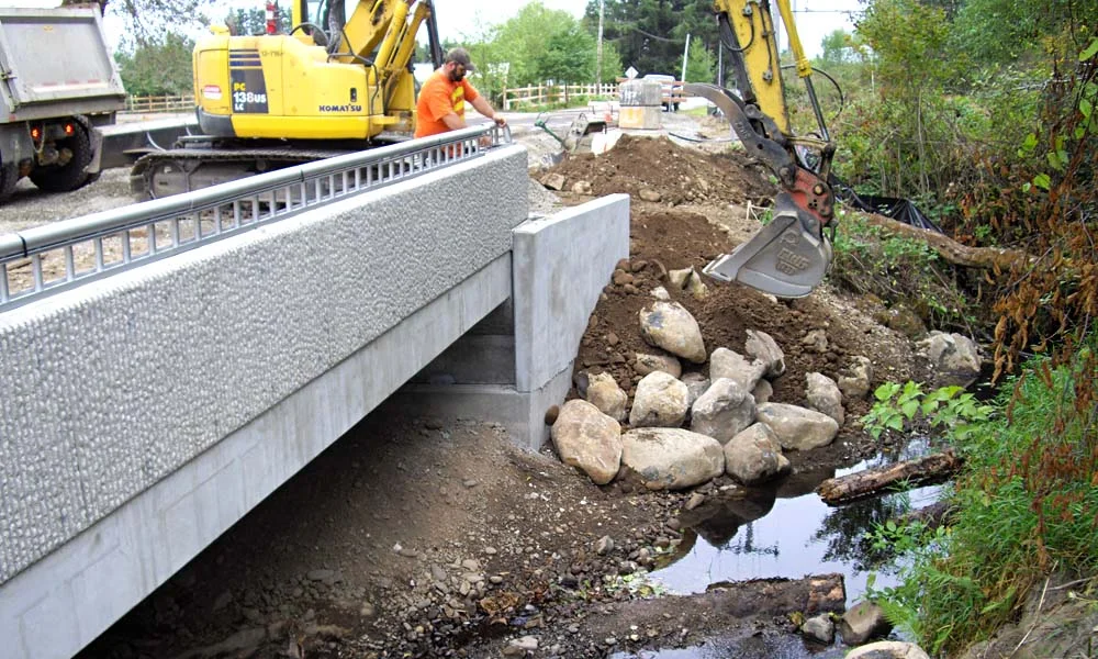 RUSSELL ROAD/MILL CREEK CULVERT , Forks, Washington Owner/Client : City of Forks Services : Civil and Structural Engineering, Environmental Permitting