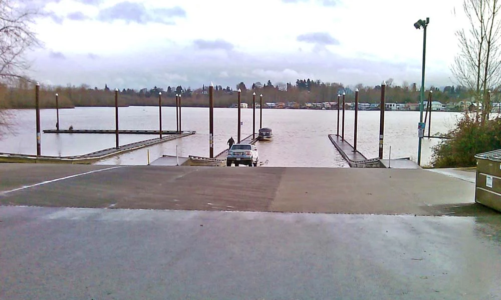 WILLAMETTE PARK BOAT RAMP REPAIR , Portland, Oregon Owner/Client : City of Portland Services : Civil and Structural Engineering, Environmental Permitting