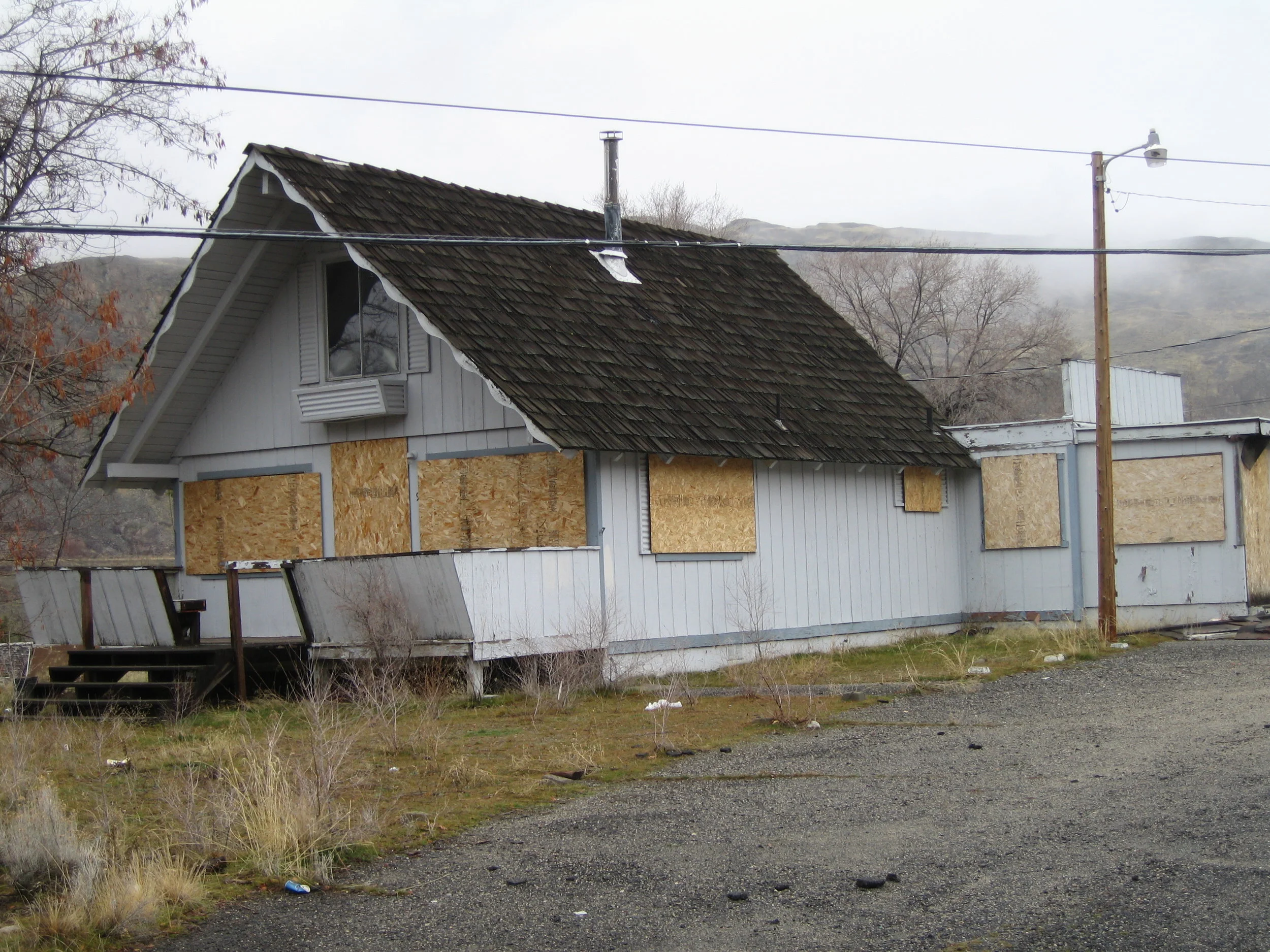 Derelict Housing 03.jpg