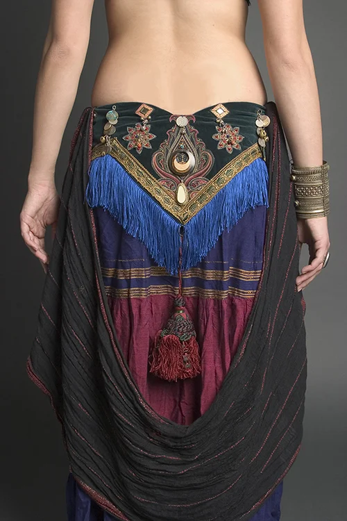 costumes_31.jpg