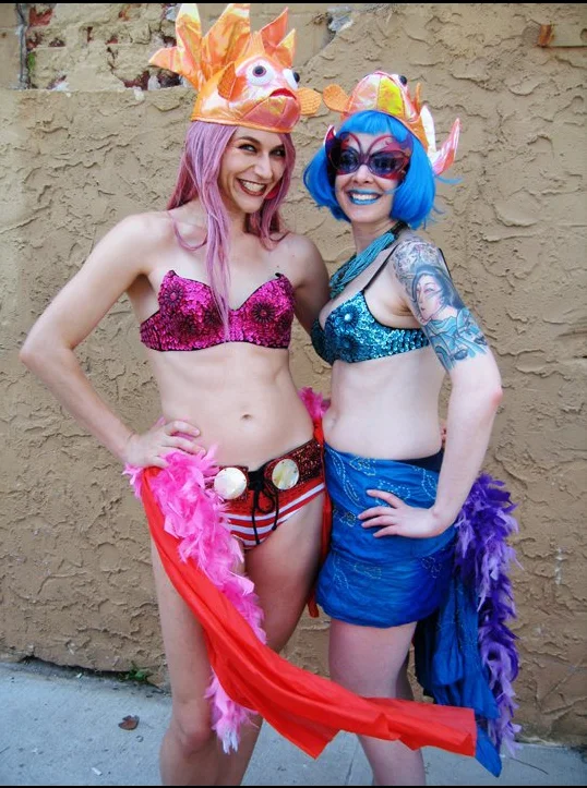 costumes_42.jpg