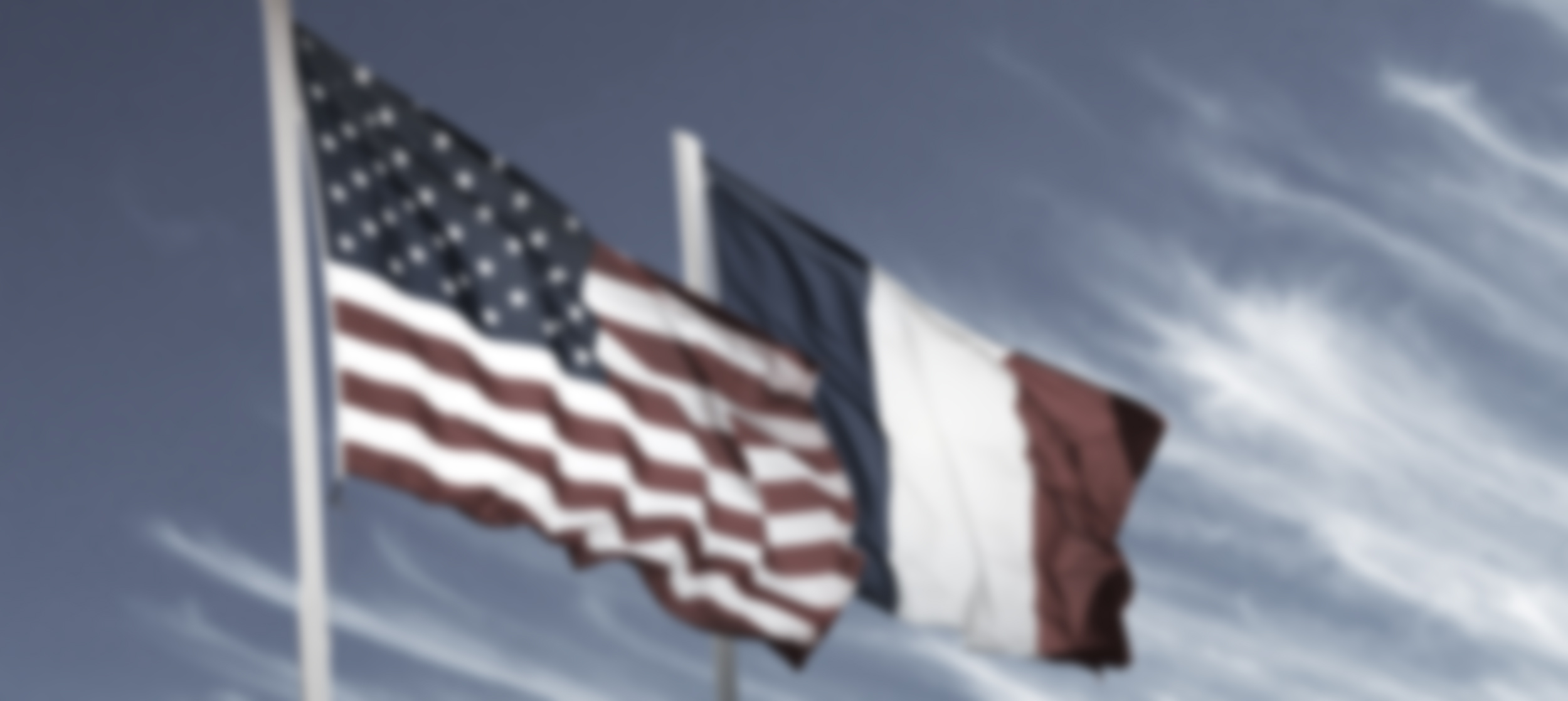 drapeaux-flou.jpg