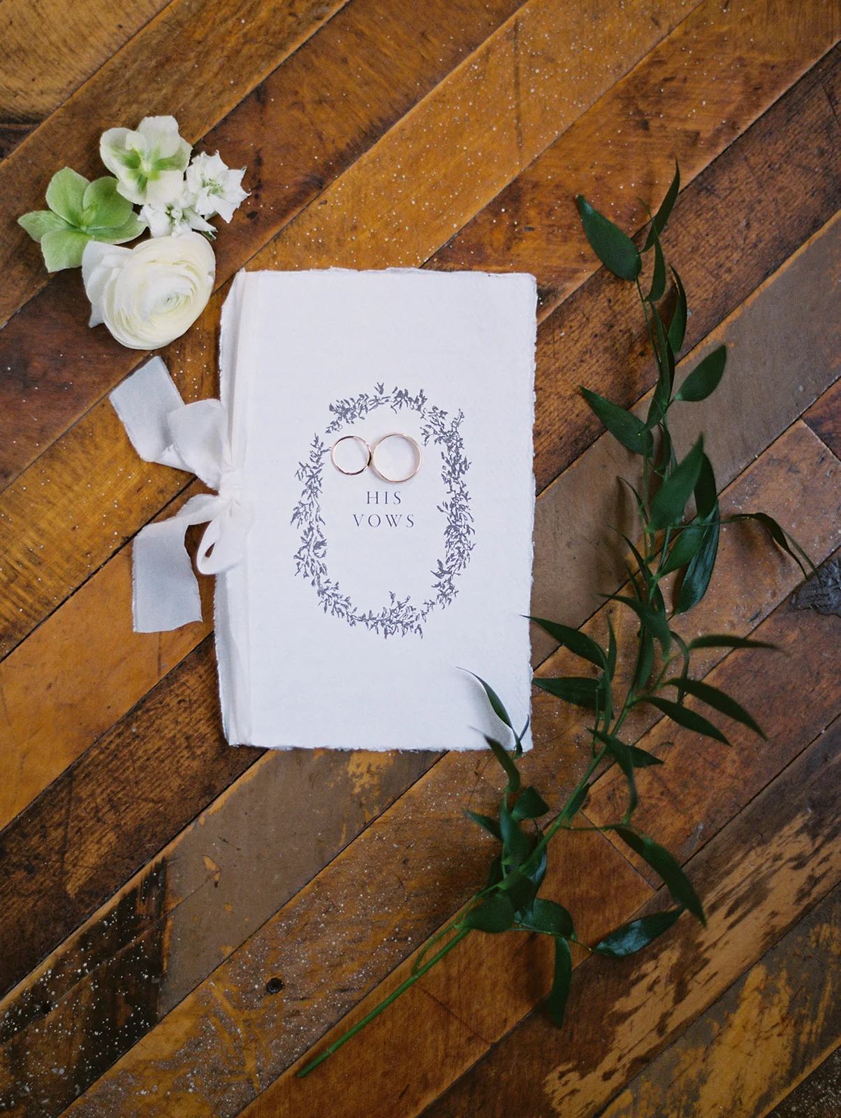 du_soleil_photographie_ettie_luke_FAME_Maken_Studios_Wedding_Getting_Ready-33.jpg